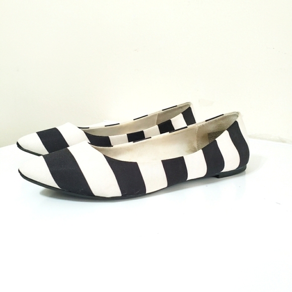 Black White Pointed Toe Ballet Flat Women Size 9.5 - Picture 5 of 9